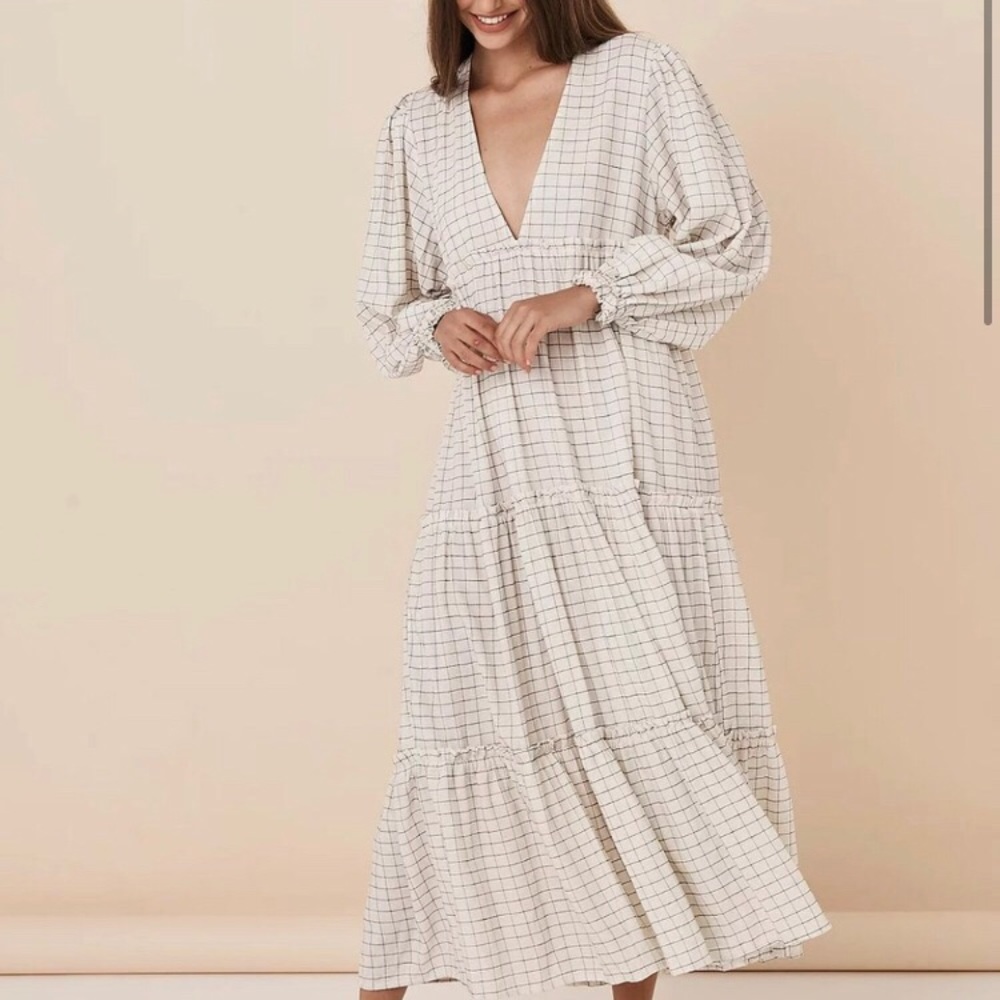 Opia Iluh dress
